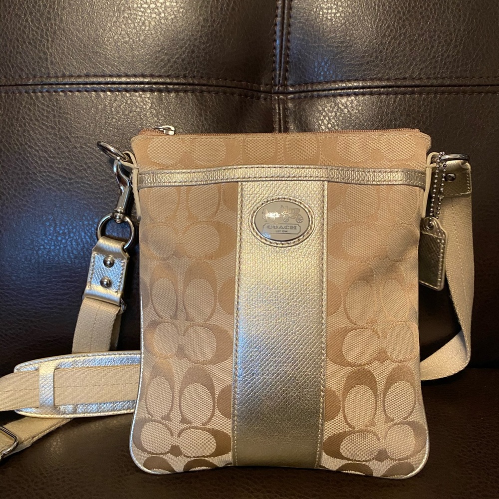 Coach crossbody purse